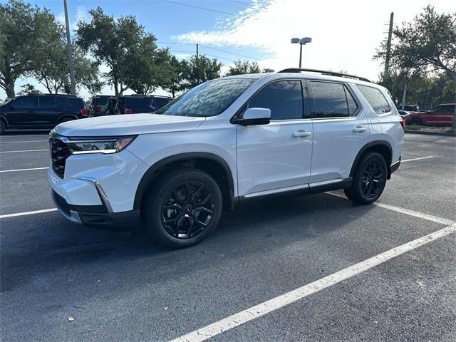 new 2025 Honda Pilot car, priced at $47,567