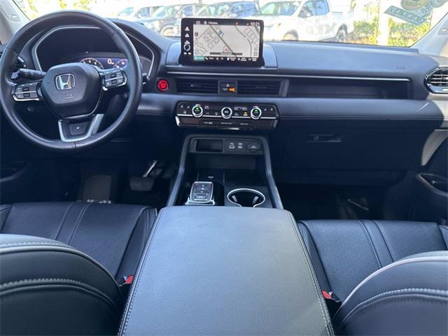 used 2023 Honda Pilot car, priced at $40,900