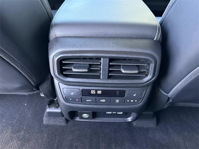 used 2023 Honda Pilot car, priced at $40,900