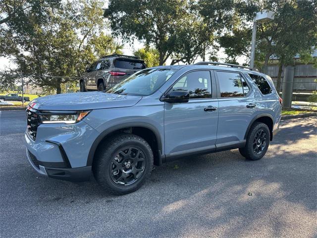 new 2025 Honda Pilot car, priced at $48,975