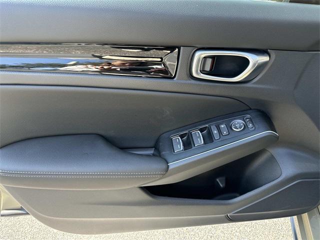 new 2026 Honda Civic Hybrid car, priced at $33,351