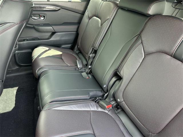 new 2025 Honda Pilot car, priced at $52,452