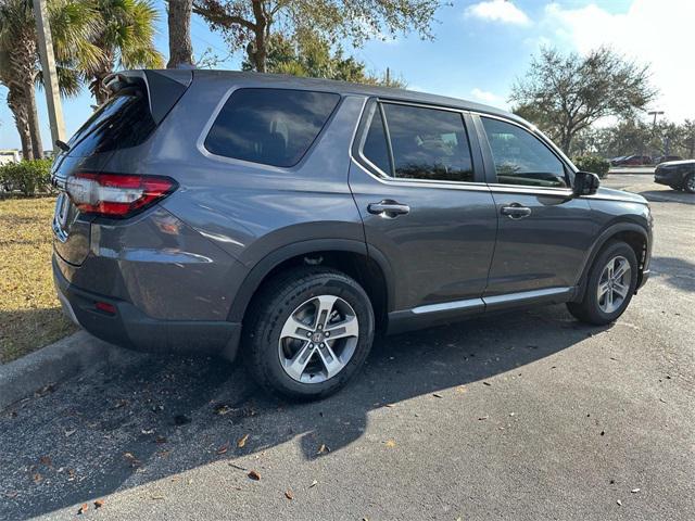 new 2025 Honda Pilot car, priced at $45,201