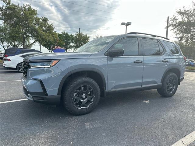 new 2025 Honda Pilot car, priced at $48,615