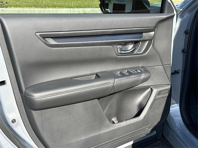 new 2025 Honda CR-V car, priced at $32,956