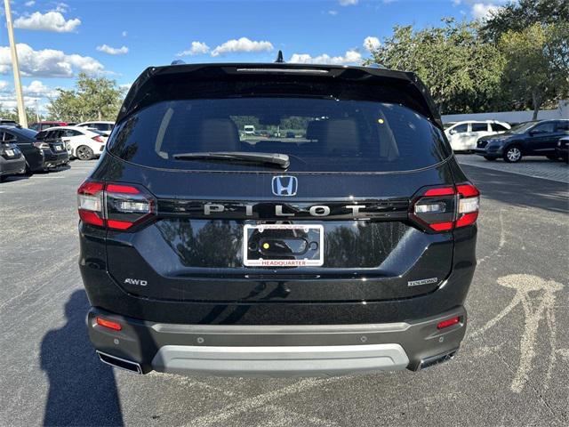new 2025 Honda Pilot car, priced at $47,673