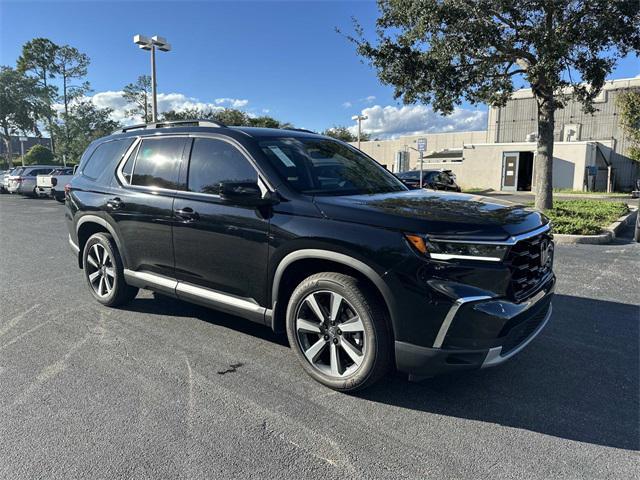 new 2025 Honda Pilot car, priced at $47,673