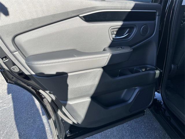 new 2025 Honda Pilot car, priced at $47,673