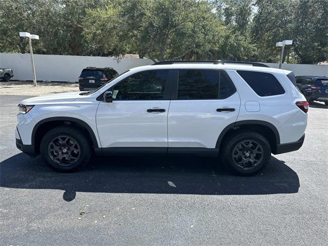 used 2025 Honda Pilot car, priced at $43,200