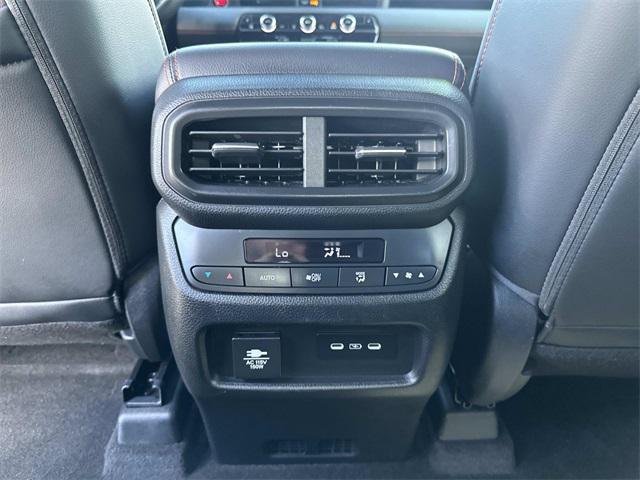 used 2025 Honda Pilot car, priced at $43,200