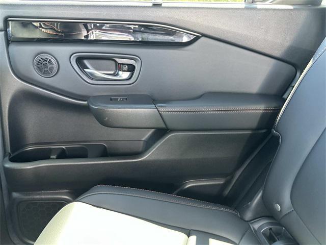 used 2025 Honda Pilot car, priced at $43,200