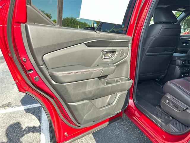 new 2025 Honda Pilot car, priced at $52,407