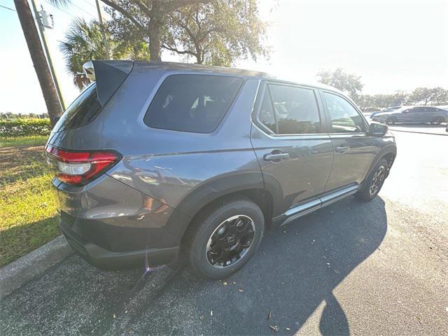 new 2025 Honda Pilot car, priced at $44,619