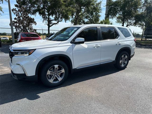 new 2025 Honda Pilot car, priced at $45,780