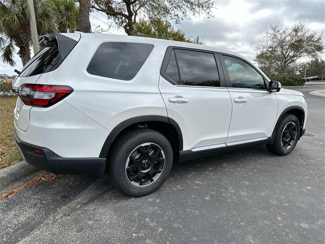 new 2025 Honda Pilot car, priced at $45,108