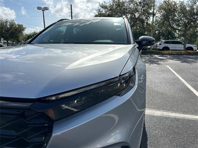 new 2025 Honda CR-V Hybrid car, priced at $39,884
