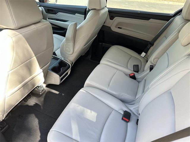 new 2026 Honda Odyssey car, priced at $43,471