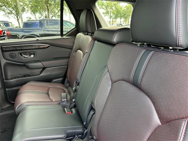 new 2025 Honda Pilot car, priced at $53,563