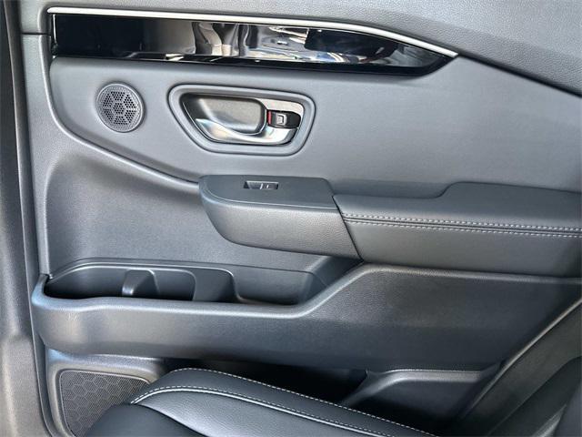 new 2025 Honda Pilot car, priced at $48,288