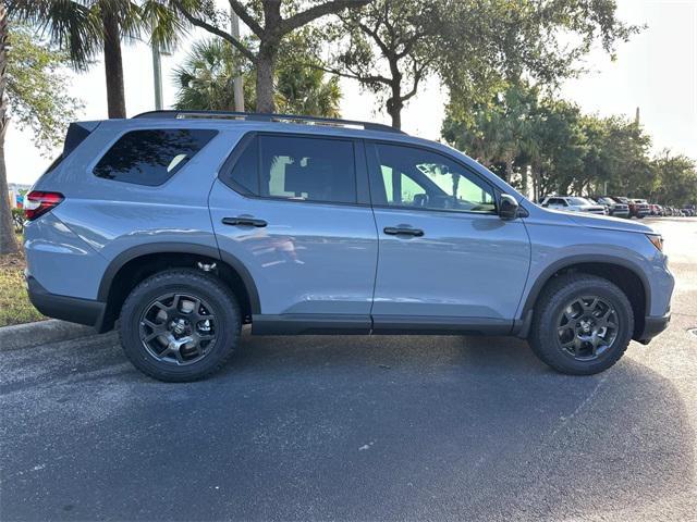 new 2025 Honda Pilot car, priced at $48,615