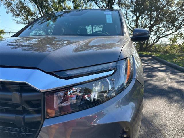 new 2025 Honda Ridgeline car, priced at $42,402