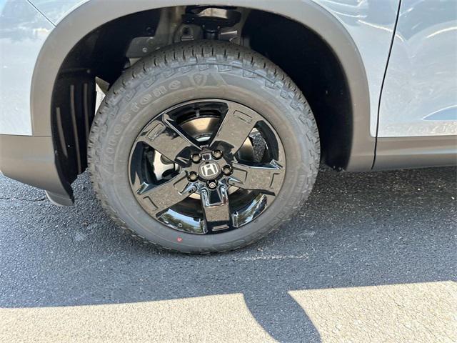 new 2024 Honda Ridgeline car, priced at $48,425