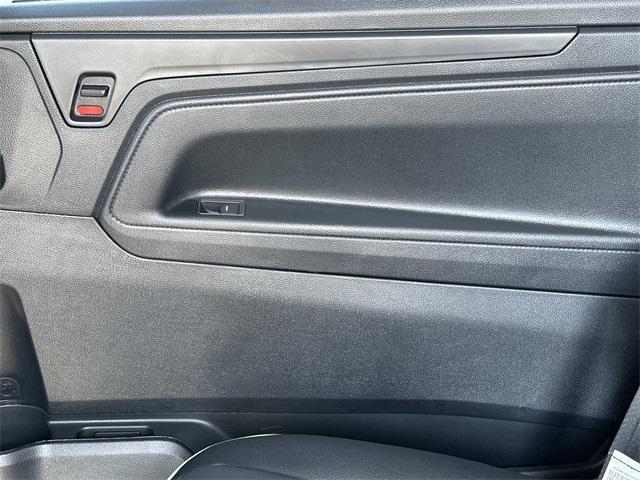 new 2026 Honda Odyssey car, priced at $45,718