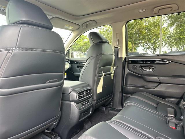 new 2025 Honda Pilot car, priced at $48,300