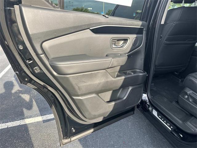 new 2025 Honda Pilot car, priced at $48,300