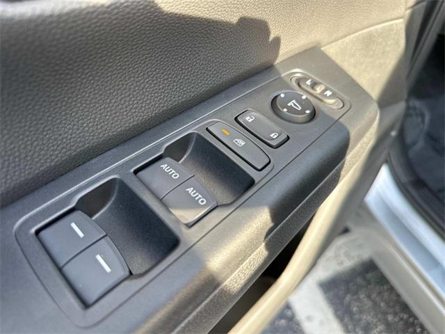 new 2026 Honda CR-V Hybrid car, priced at $37,025