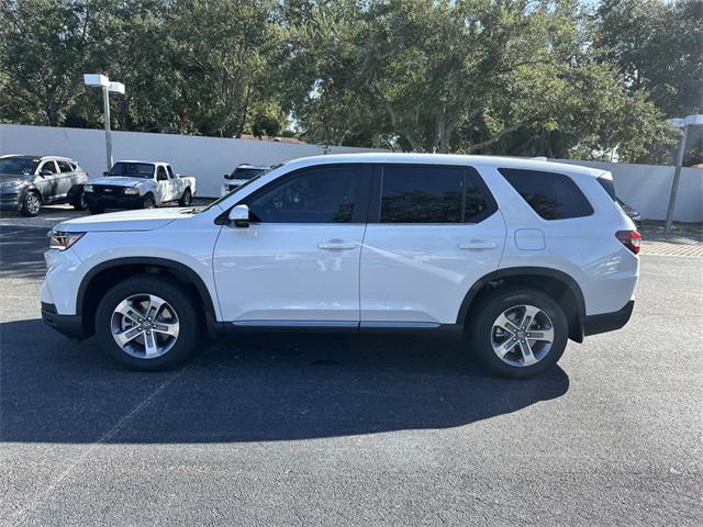 new 2025 Honda Pilot car, priced at $45,620