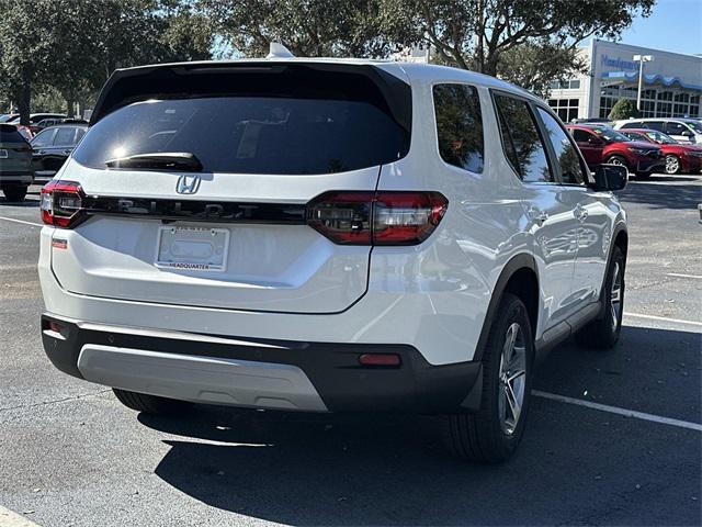 new 2025 Honda Pilot car, priced at $41,590