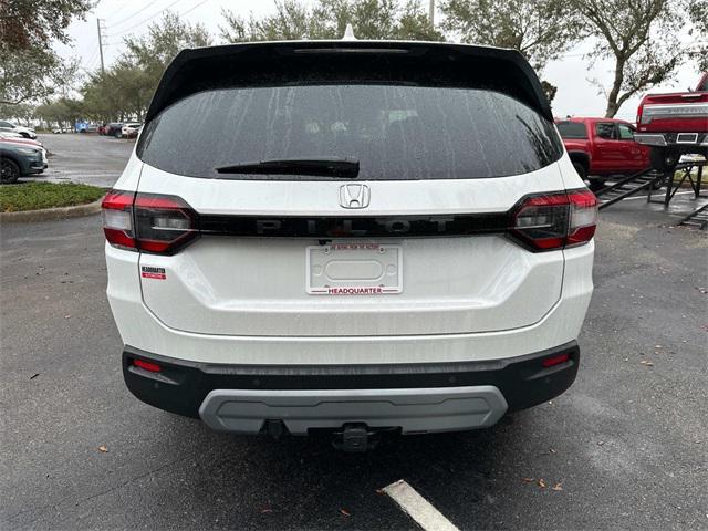 new 2025 Honda Pilot car, priced at $44,952