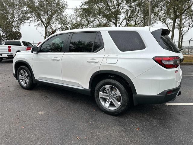 new 2025 Honda Pilot car, priced at $44,952