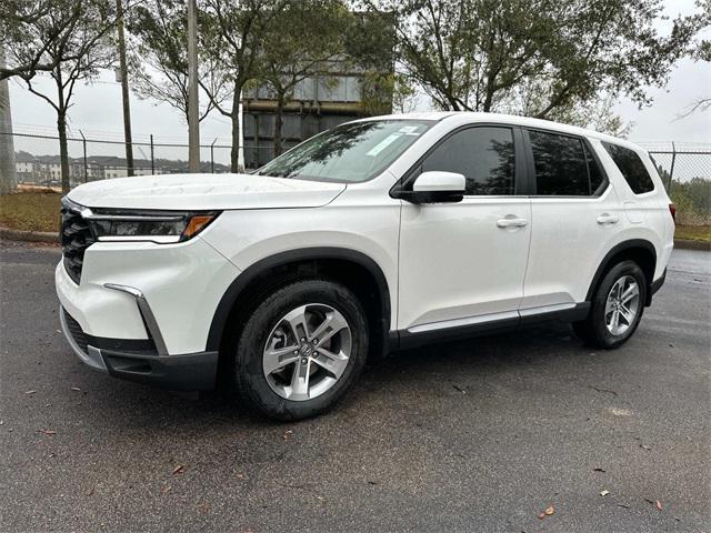 new 2025 Honda Pilot car, priced at $44,952