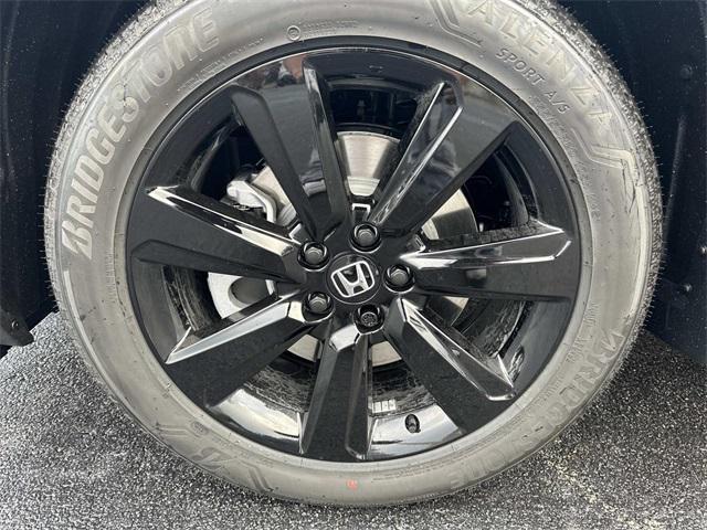 new 2025 Honda Pilot car, priced at $52,025