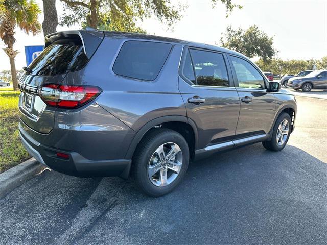 new 2025 Honda Pilot car, priced at $42,618