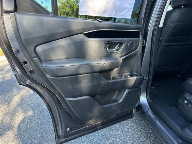 new 2025 Honda Pilot car, priced at $42,618