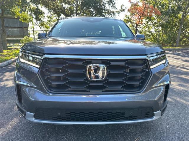 new 2025 Honda Pilot car, priced at $42,618
