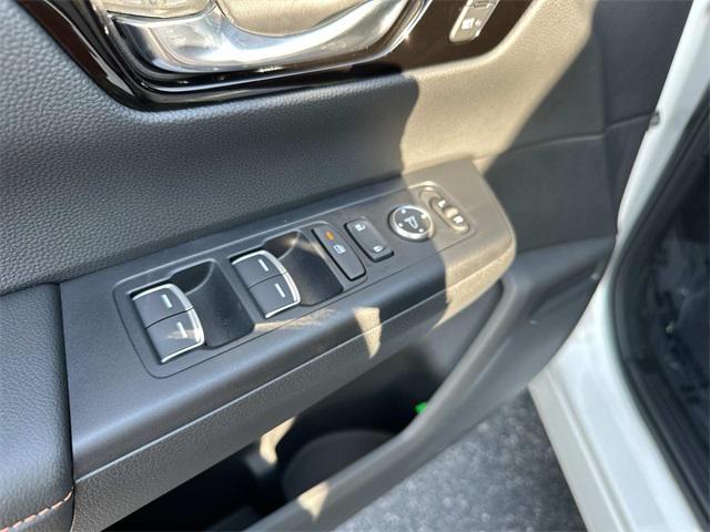 new 2025 Honda CR-V Hybrid car, priced at $40,315