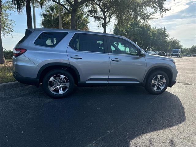 new 2025 Honda Pilot car, priced at $42,659