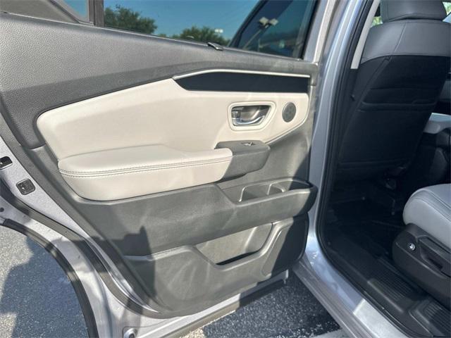 new 2025 Honda Pilot car, priced at $42,659