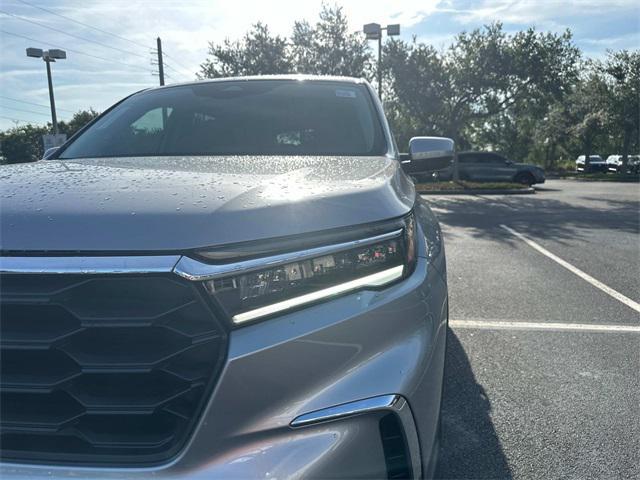 new 2025 Honda Pilot car, priced at $42,659