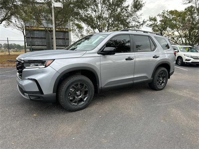 new 2025 Honda Pilot car, priced at $48,533