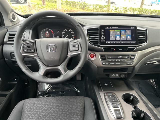 new 2025 Honda Ridgeline car, priced at $38,562