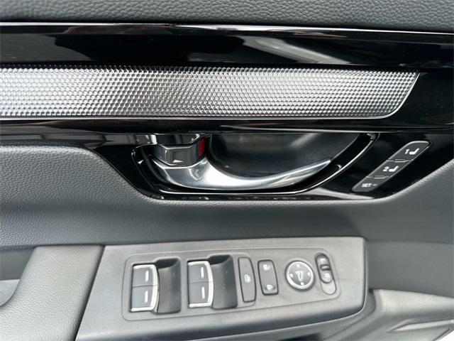 new 2026 Honda CR-V Hybrid car, priced at $41,389