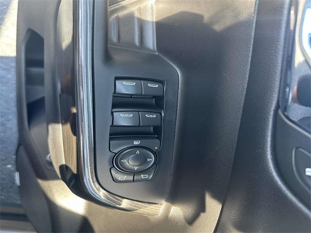 used 2023 GMC Acadia car, priced at $26,500