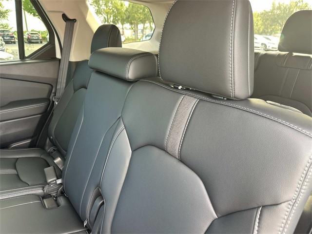 new 2025 Honda Pilot car, priced at $46,104
