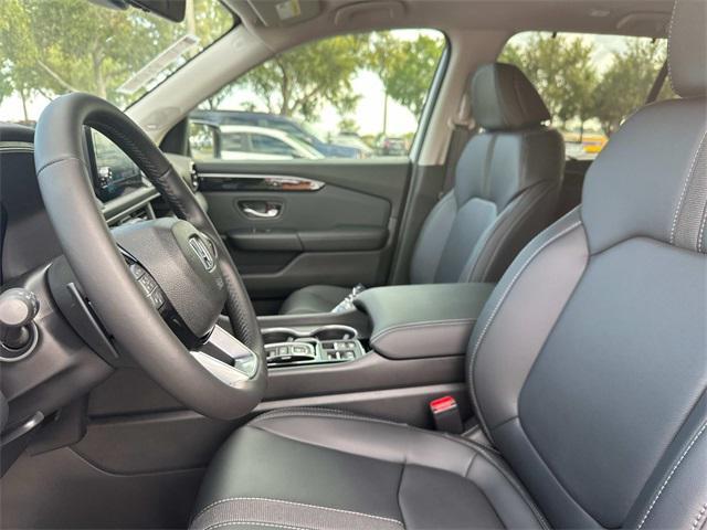 new 2025 Honda Pilot car, priced at $46,104