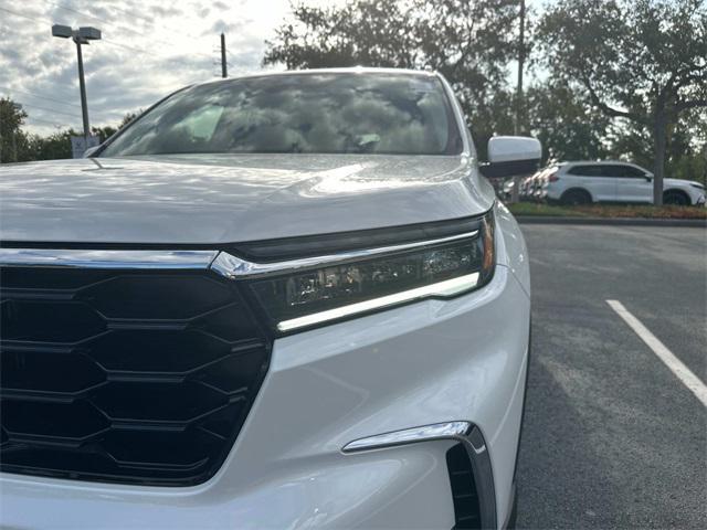 new 2025 Honda Pilot car, priced at $46,104